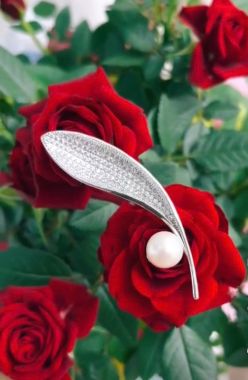 Ngọc trai nước ngọt đính đá Cz