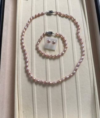 Sale bộ trang sức ngọc trai tặng kèm hộp nhung