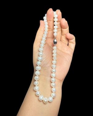 Chuỗi ngọc trai cho các nàng yêu kiểu chocker