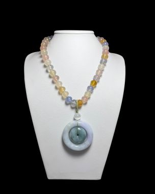 Vẻ Đẹp Độc Bản: Chuỗi Chalcedony Đa Sắc Phối Mặt Cẩm Thạch Tím
