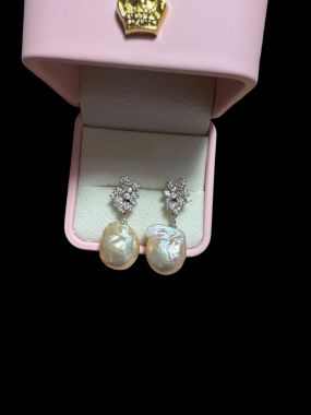 Những mẫu hoa tai ngọc trai SANG ĐẸP của The Pearl