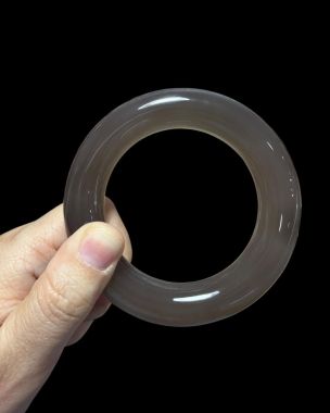 Kiệt Tác Thiên Nhiên: Vòng Mã Não Xám Khói Tự Nhiên (Ni 58)