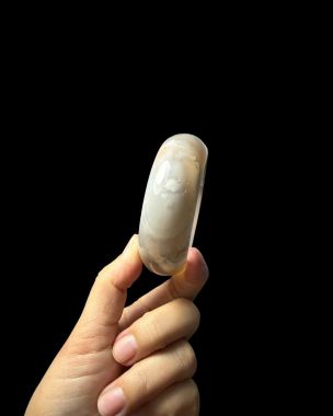 Vòng mã não hoa anh đào màu xám ghi xi măng: Sale nhanh nhân dịp Lễ 2.9