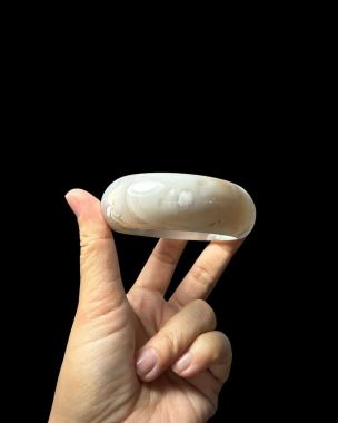 Vòng mã não hoa anh đào màu xám ghi xi măng: Sale nhanh nhân dịp Lễ 2.9