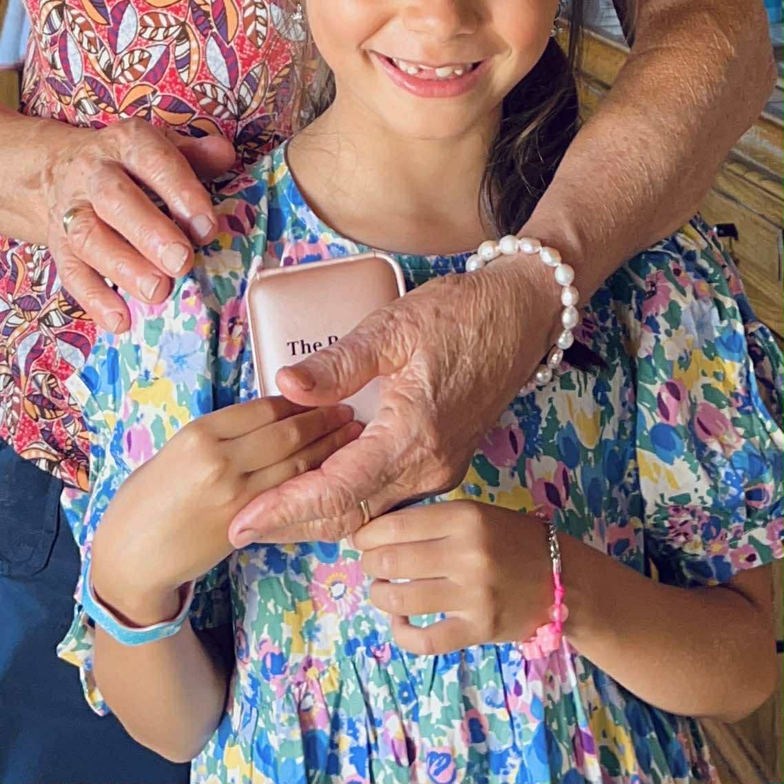 Một tấm hình - 3 thế hệ yêu thương