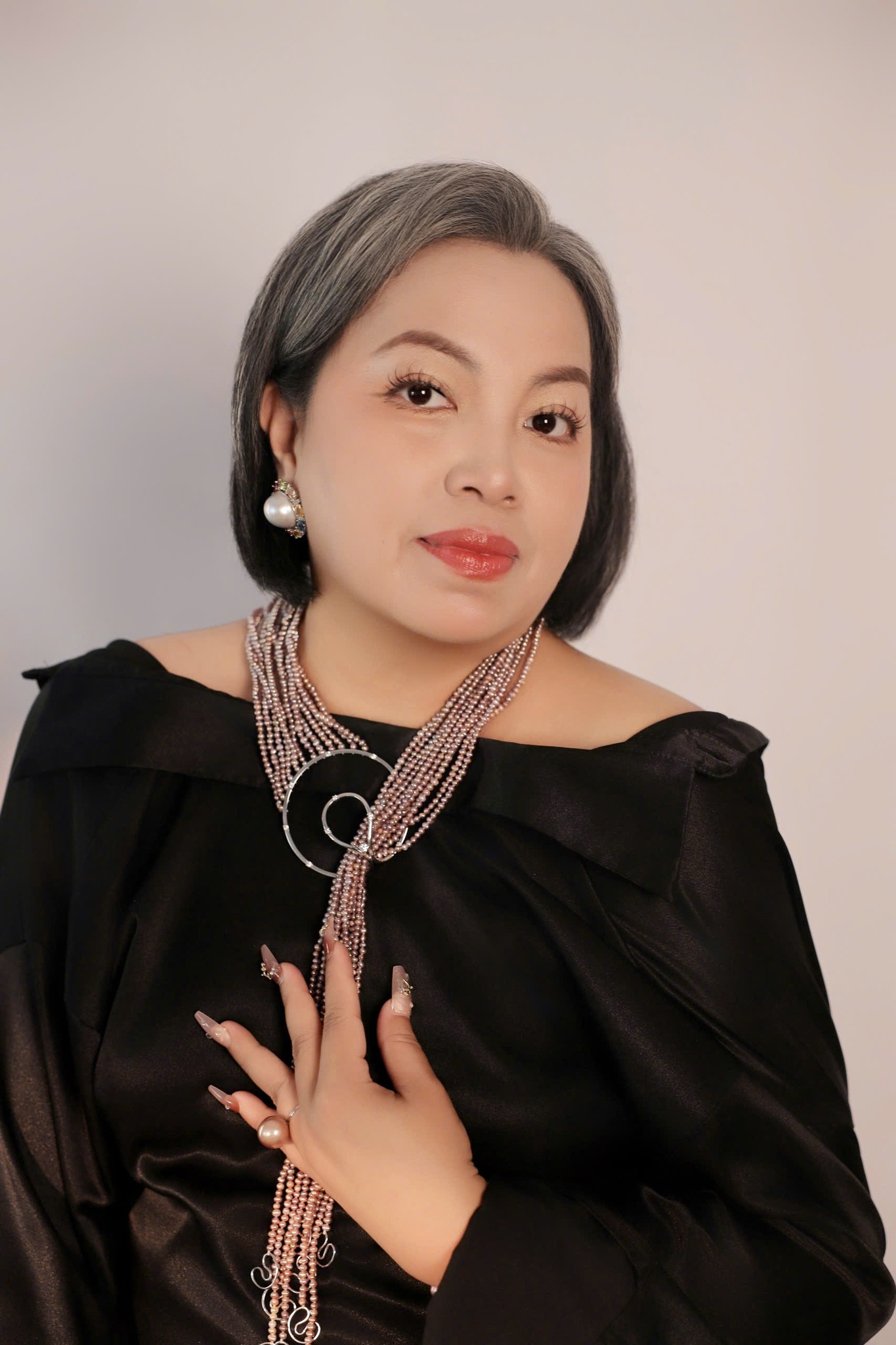 Pearl Necklace Trends 2025: Phá bỏ truyền thống, khẳng định cá tính