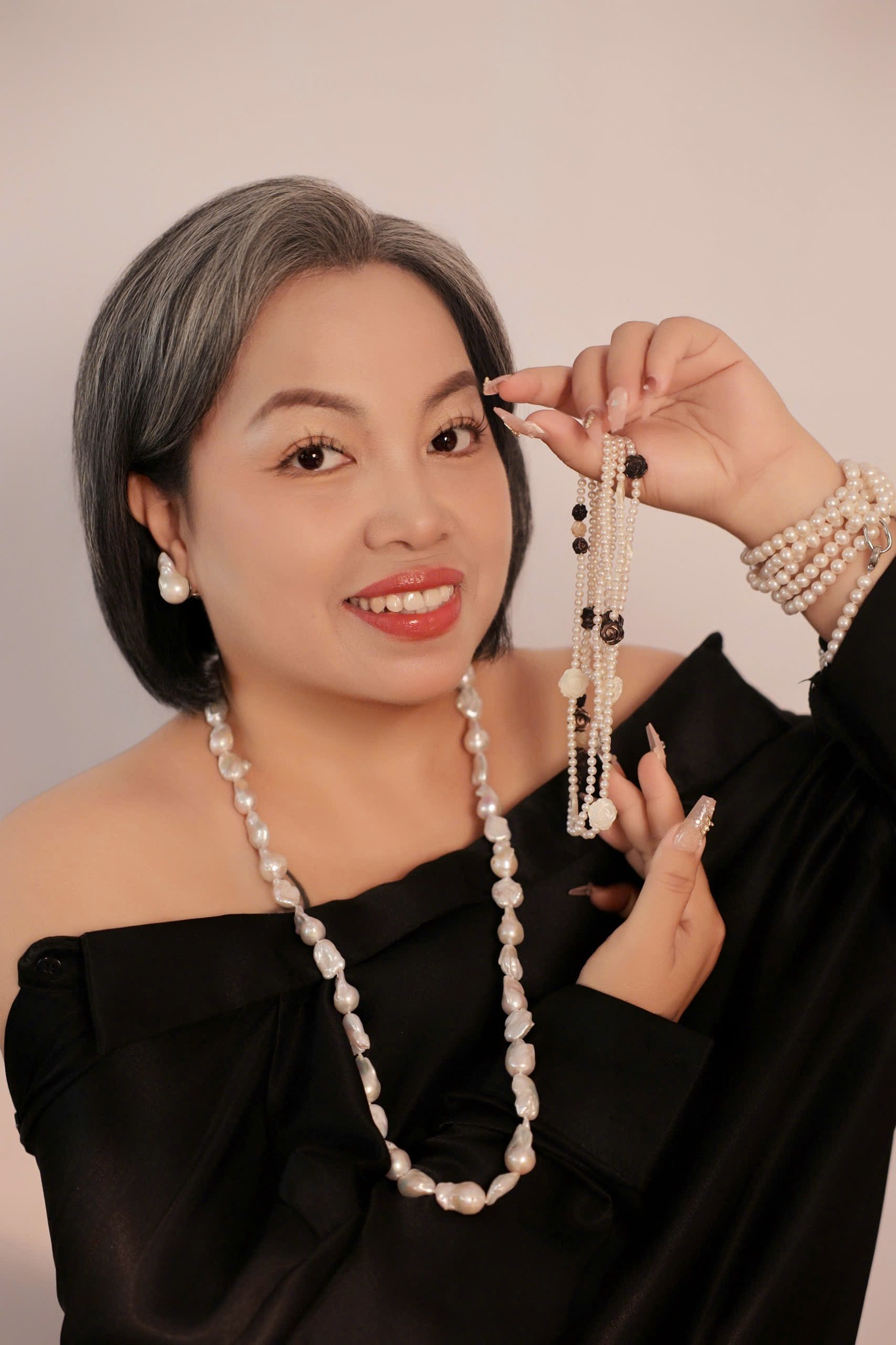 U50 vẫn rạng ngời với ngọc trai The Pearl