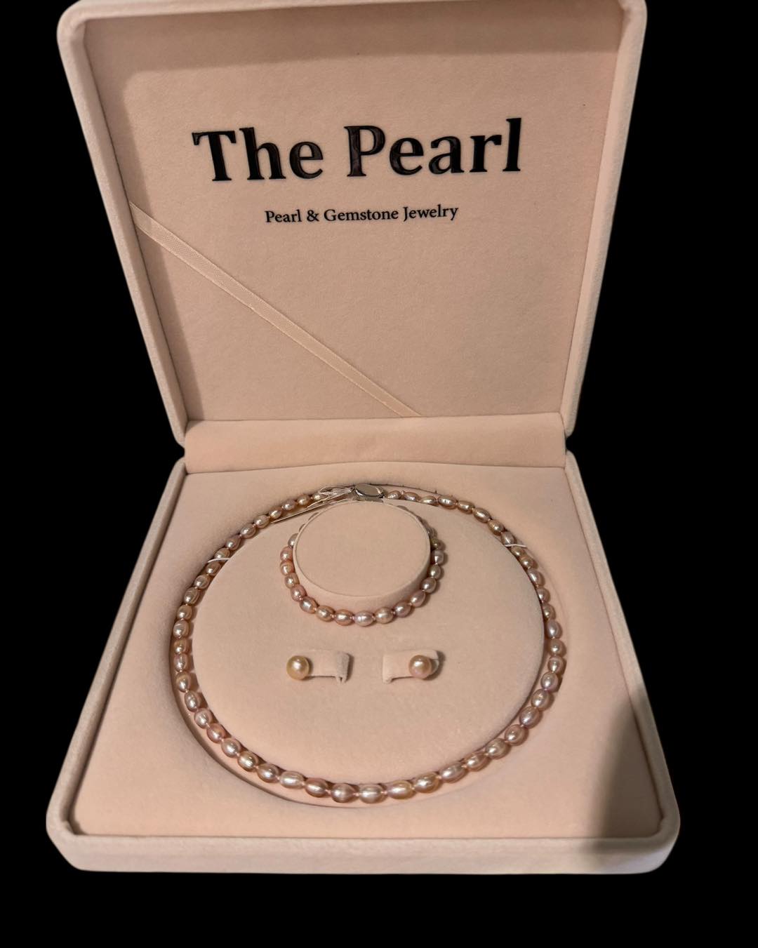 Sale bộ trang sức ngọc trai gồm chuỗi + hoa tai + lắc tay đầu tháng 12/2025