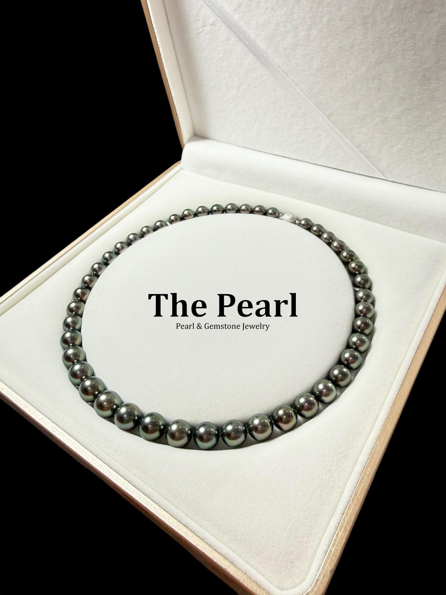 AURORA PEACOK - NỮ HOÀNG CỦA NỮ HOÀNG 