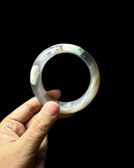 Vòng mã não hoa anh đào màu xám ghi xi măng: Sale nhanh nhân dịp Lễ 2.9